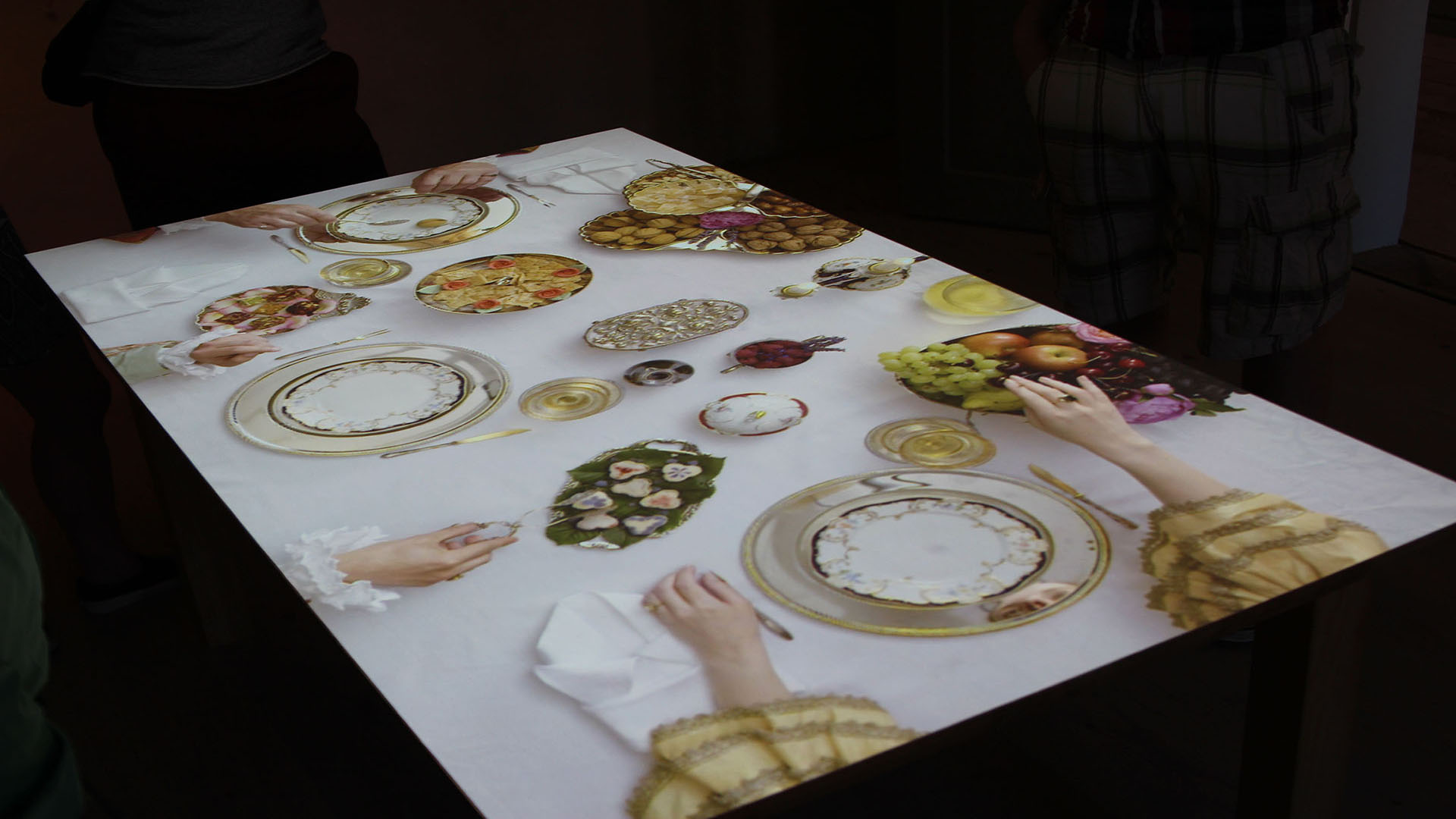 vineum bodensee Trinkkulturen Projection - gedeckter Tisch Projektion